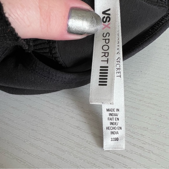 Victoria’s Secret | Zip Front Racerback Wireless Sports Bra - Picture 5 of 5